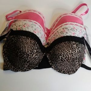 🍁 Plus Size Bras Set of 3 - 40DD Floral Cheetah
